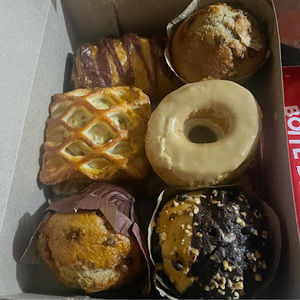 Meet your Posher, Lee